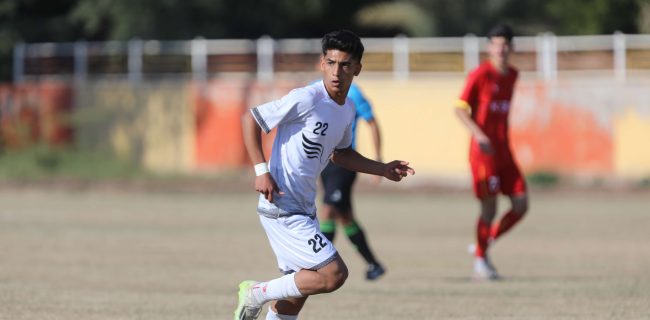 فوتبالیست بهمئی راهی لیگ برتر کشور شد