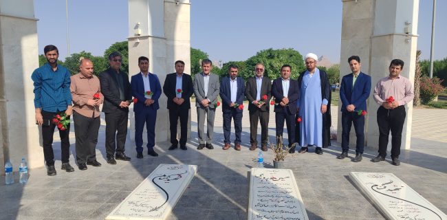 غبارروبی گلزار شهدای گمنام بهمئی، آغازگر برنامه‌های هفته وقف