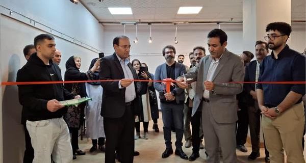 برپایی نمایشگاه نقاشی هایپررئالیسم در نگارخانه باران یاسوج برپایی نمایشگاه نقاشی هایپررئالیسم در نگارخانه باران یاسوج