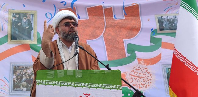 نبرد حق و باطل به اوج رسیده/ غرب در حال انزوا و آسیا در حال قدرت‌یابی است