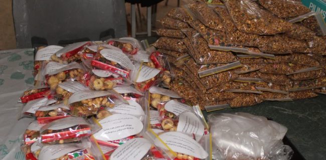 ارسال دومین مرحله مواد خوراکی و غذایی به مناطق عملیاتی جنوب ارسال دومین مرحله مواد خوراکی و غذایی به مناطق عملیاتی جنوب