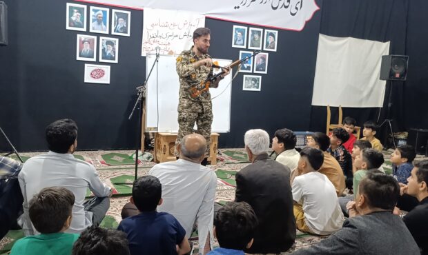 آموزش کار با سلاح در مساجد بهمئی