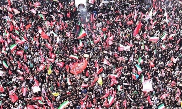 وداع آخر مردم با رهبر شهید انقلاب در تهران