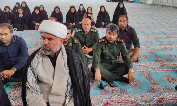 خادمان بی‌ادعای نمازجمعه بهمئی تجلیل شدند