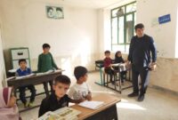 بازدید میدانی از مدارس عشایری منطقه صعب‌العبور چاه زالو